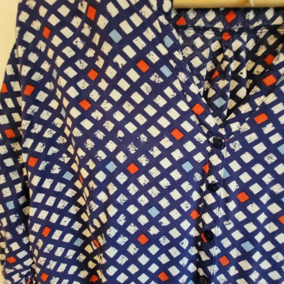 Womens light summer top - Picture 3 of 7